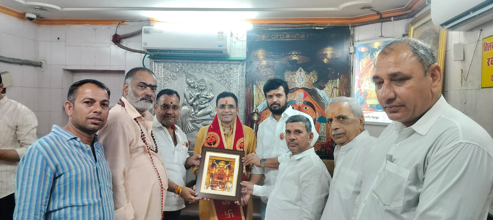 जोधपुर हाई कोर्ट  जज सुनिल बेनिवाल ने किए सालासर बालाजी के दर्शन