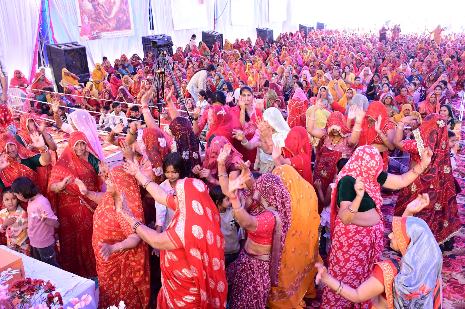 भगवान श्रीराम ने आज्ञाकारी पुत्र, आदर्श पति, प्रतिभाशाली भाई व एक कर्मठ राजा के कर्तव्यों का पालना की - महंत दिनेशगिरि महाराज।